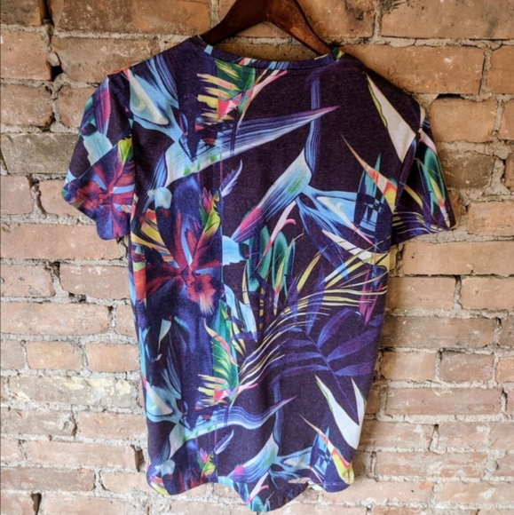 Independent Leaders Men's Tee - Picture 2 of 4